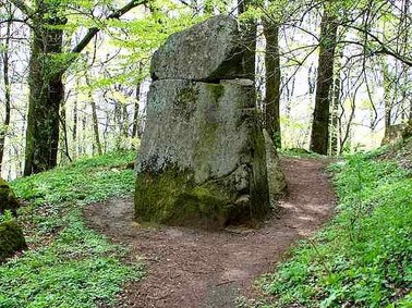 Vorgeschichtlicher Kultstein, Südhand des Schaumberges, "Klapperstorchenstein"