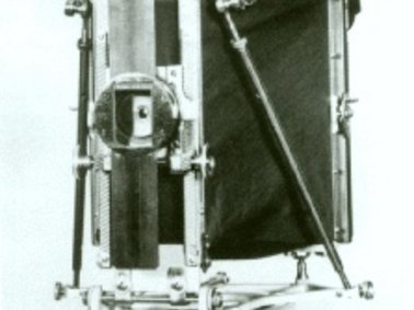 Fig. 10: Ein Exemplar aus der neuen Generation von Kameras von Meydenbauer, ca. 1890.